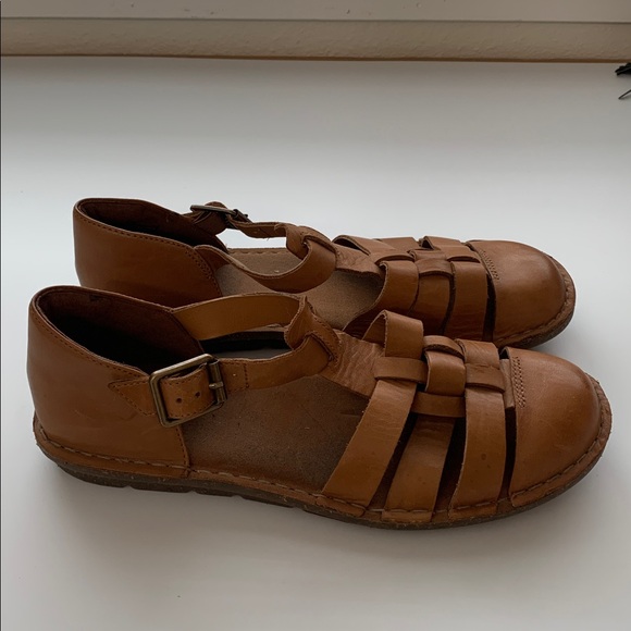 Clarks Collections Leather Sandals - Women’s US Size 7.5 – Classic & Comfortable - Picture 5 of 12